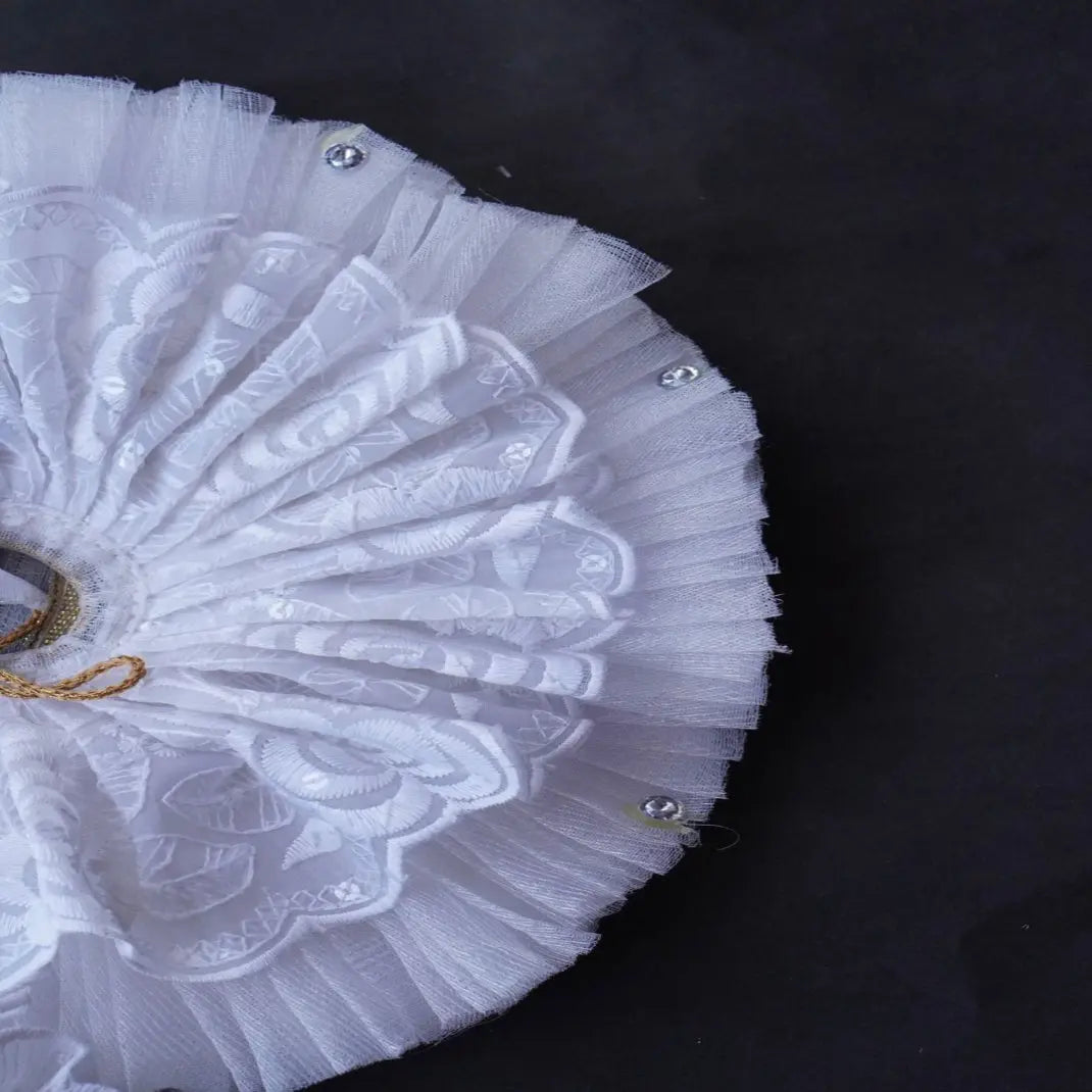 Laddu Gopal Poshak with Pagdi | White Half Lace Frill Dress (Elegant & Comfortable) Dharmik