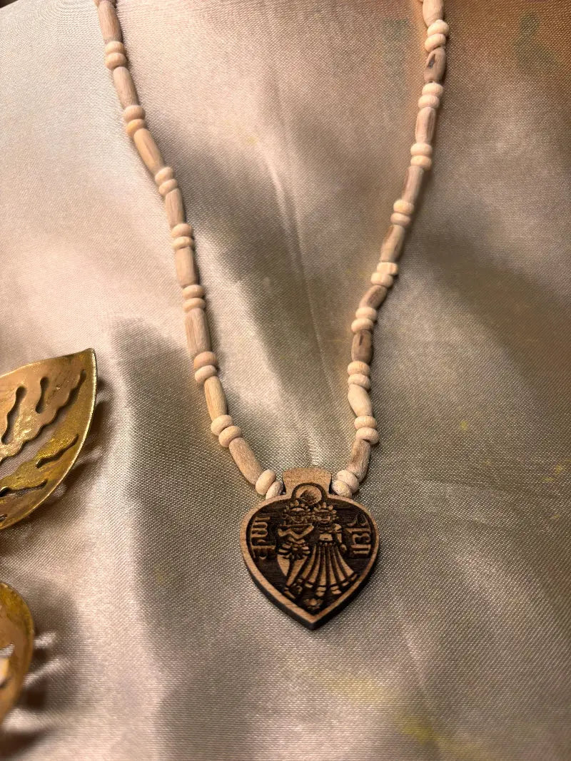 Original Tulsi Mala with Radha Krishna Heart Pendant – Single Round, 10 mm, Divine Connection
